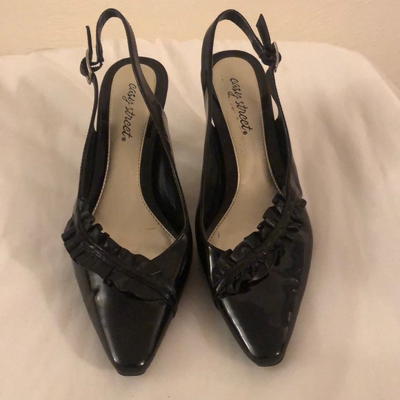 Casy Street black high heels, very nice look. Size 8.5 - Picture 1 of 5